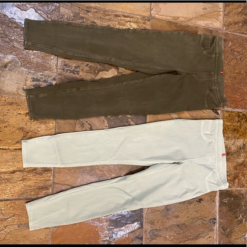2 pair of spanx Jeanish leggings. Mint and olive.
